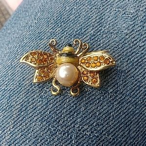 Vintage Liz Claiborne bee brooch
